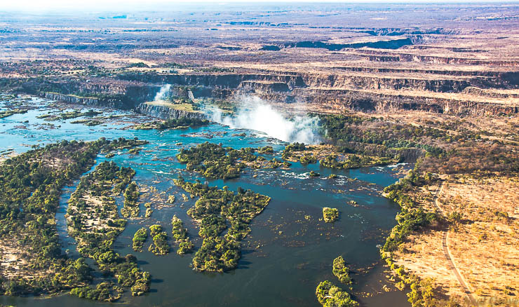 Victoria Falls Smoke That Thunders.