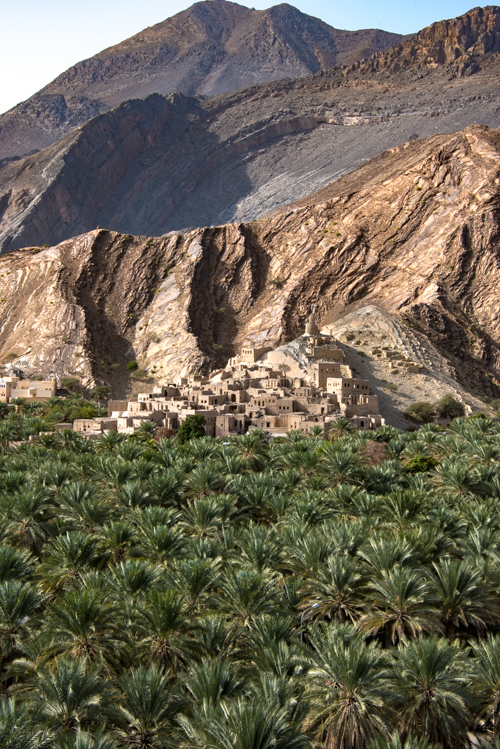 Oman Highlights, mud brick homes and date palm oasis// ANGrove