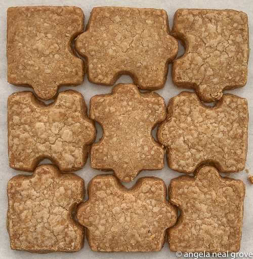 A cookie puzzle from Huckleberry Bakery and Cafe. These delectable fresh cookies shaped like a puzzle come with sprinkles and a small piping kit. It is a project which will delight children of all ages. A perfect treat after watching the new movie Peter Rabbit2!
 // PHOTO: ANGROVE